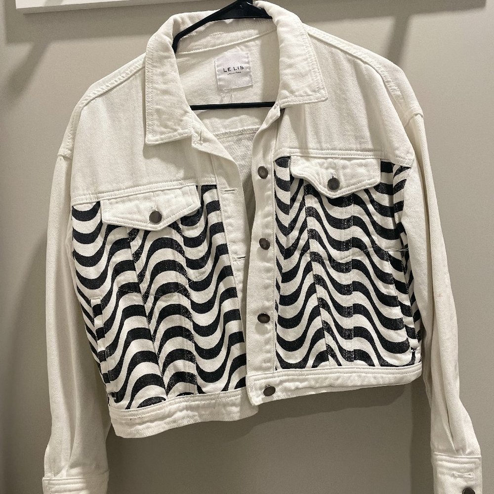 🖤✨ Le Lis Collection Small Trendy Denim Jacket ✨🖤